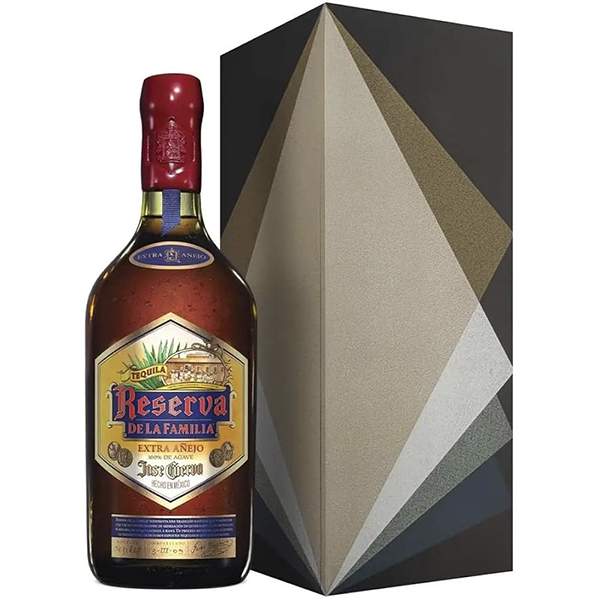 Jose Cuervo Reserva De La Familia Extra Anejo 70cl